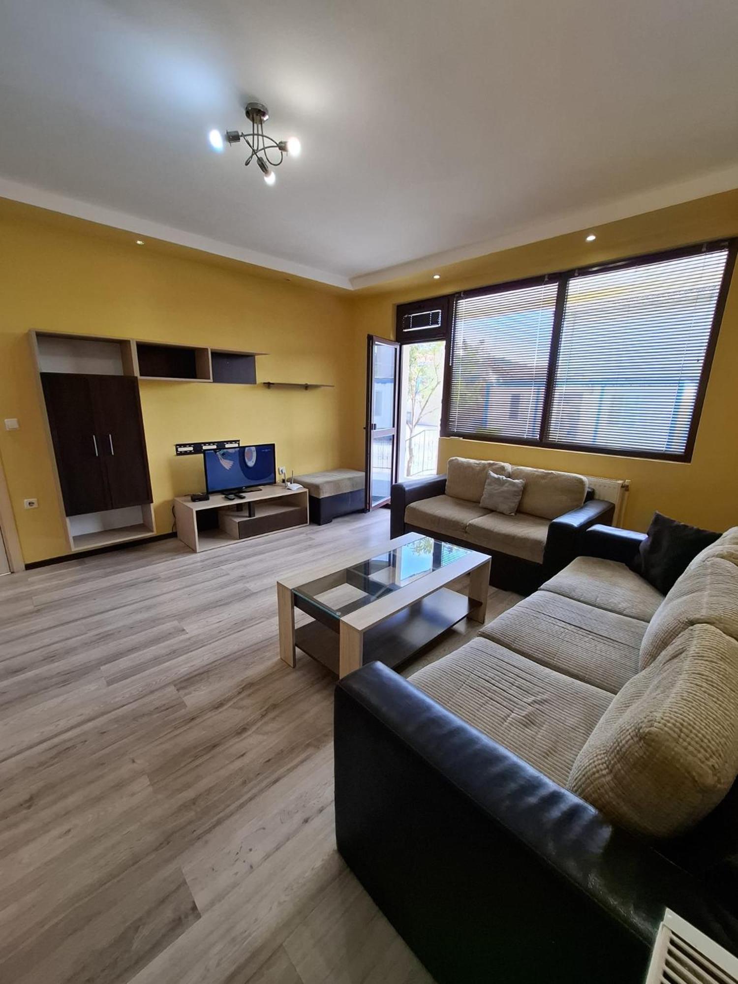 Guest Rooms Simona 2 Opanets ภายนอก รูปภาพ