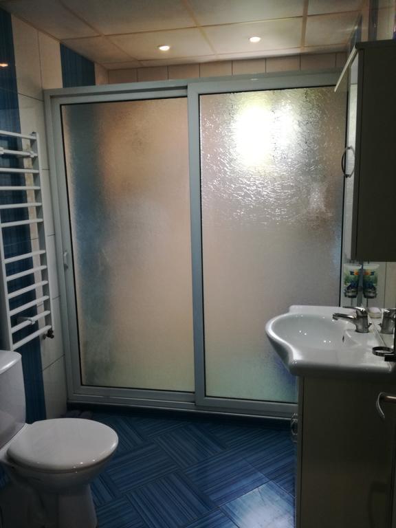 Guest Rooms Simona 2 Opanets ภายนอก รูปภาพ