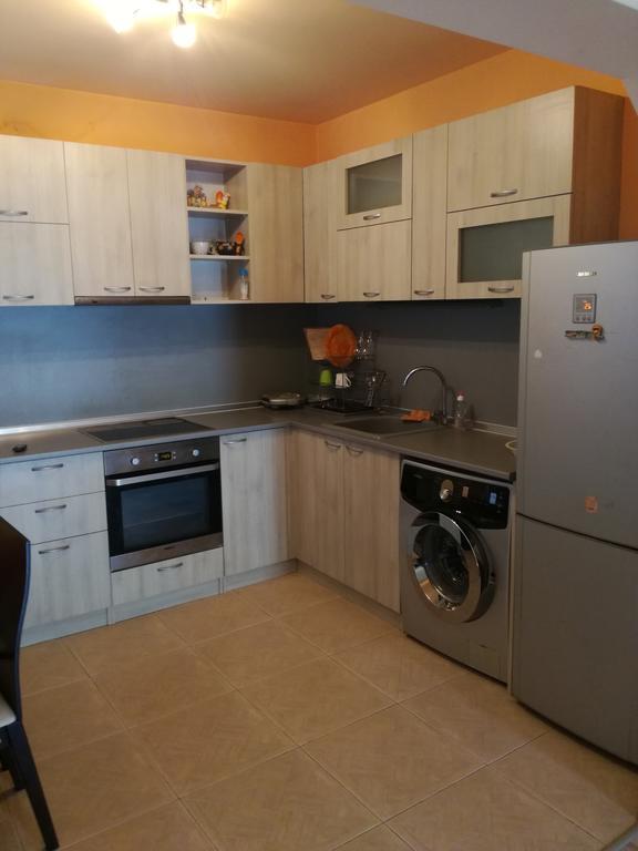 Guest Rooms Simona 2 Opanets ภายนอก รูปภาพ